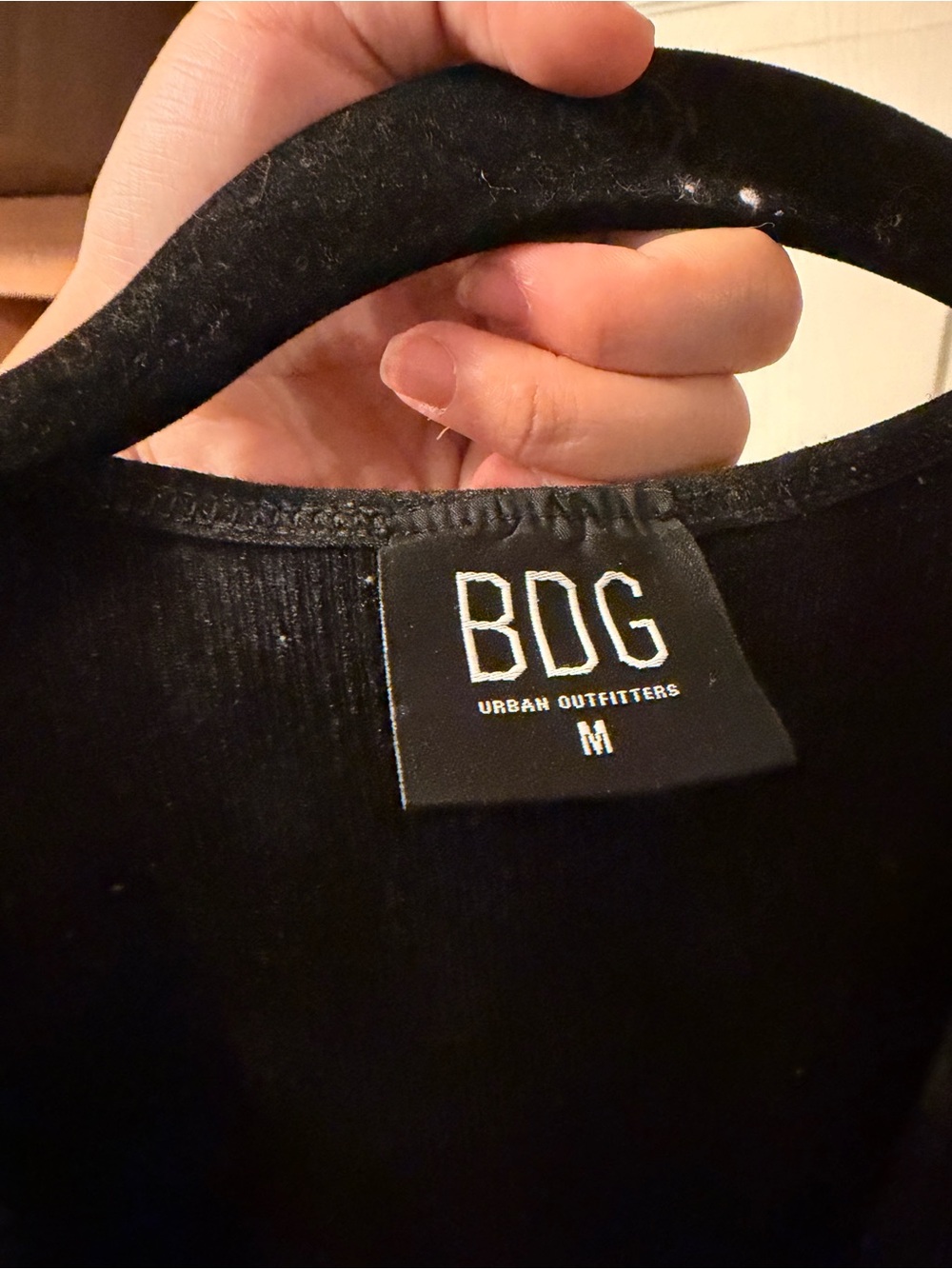 Black BDG deep plunge v neck crop top - Picture 3 of 3